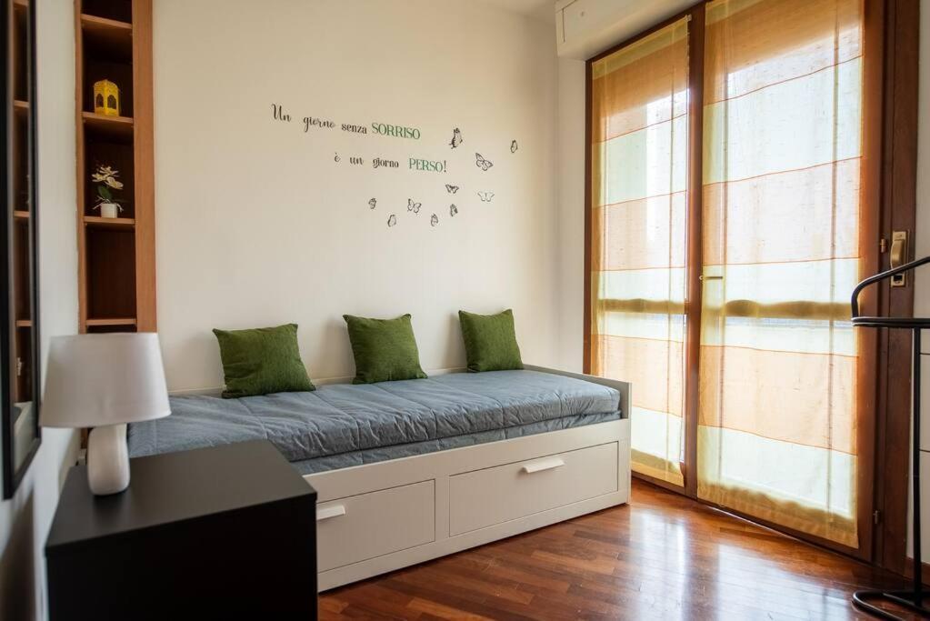 ブスト・アルシーツィオAttico Vicino Milano, Mxp, Rho Fieraアパートメント エクステリア 写真