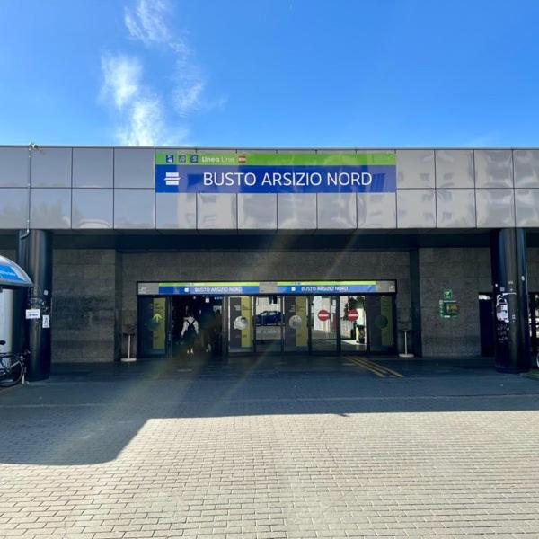 ブスト・アルシーツィオAttico Vicino Milano, Mxp, Rho Fieraアパートメント エクステリア 写真